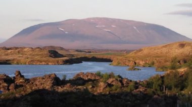 İzlanda deniz ve dağlar
