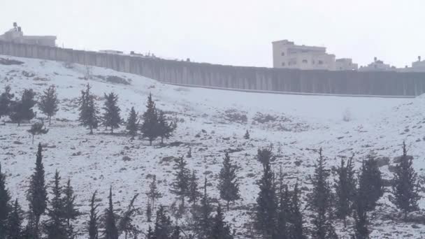 Pueblo palestino con muro de seguridad — Vídeos de Stock