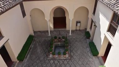 Tipik Granada mimarisi, İspanya