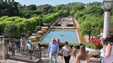 Sevilla, İspanya - 25 Eylül 2025 - Sevilla Alczar Bahçeleri, İspanya