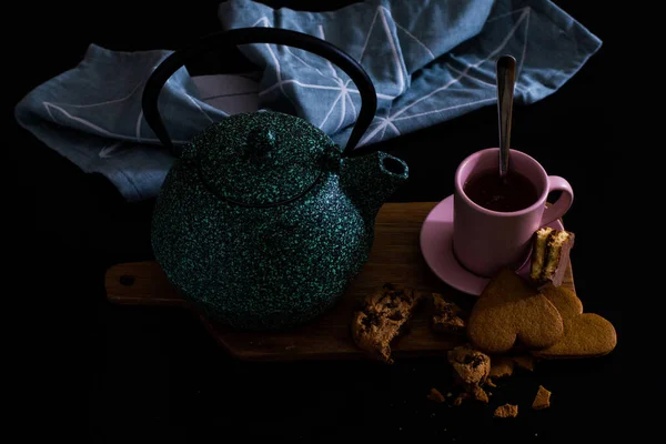 Valentinstag Gesundes Hausgemachtes Frühstück Für Ältere Paare Mit Grüner Teekanne — Stockfoto