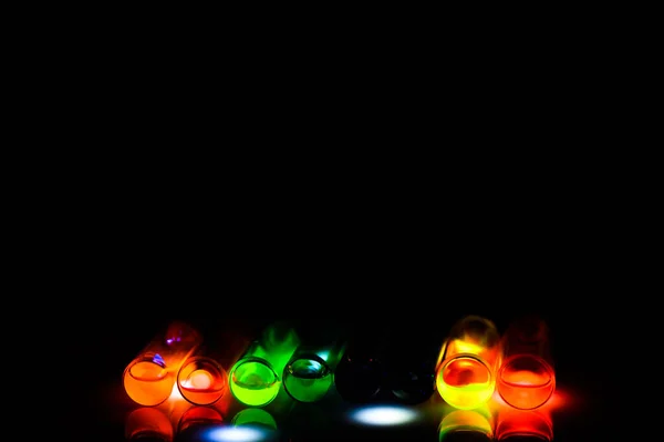 Échantillon Analytique Multicolore Flacon Verre Dans Une Expérience Laboratoire Chimie — Photo