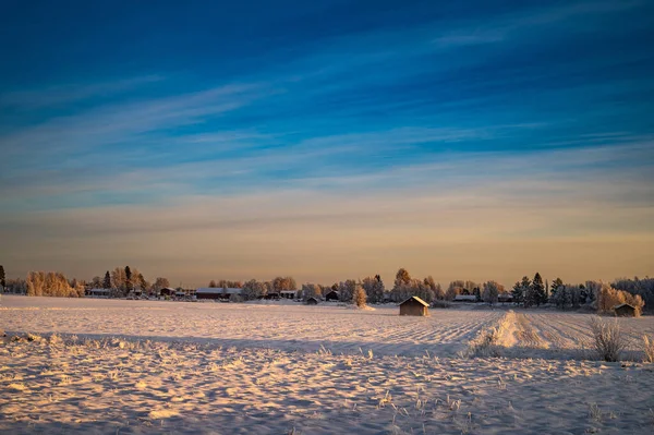 Hiver Plein Air Beau Paysage Avec Rayon Soleil Petite Cabane — Photo