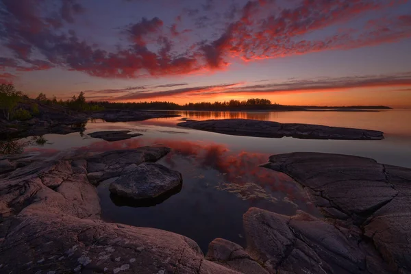 Costa Rochosa Lago Orézio Amanhecer Lago Ladoga — Fotografia de Stock