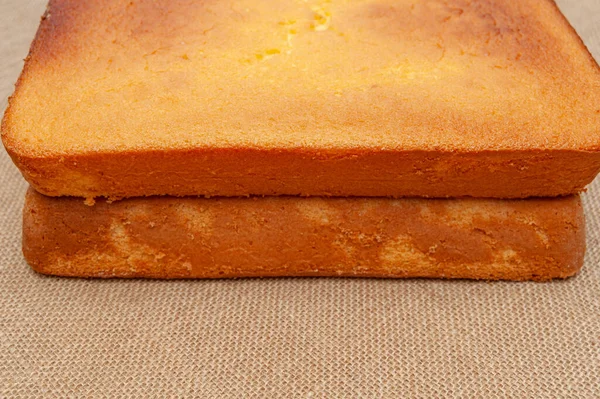 Homemade Sponge Cake Portuguese Pao 케이크 위에요 배경에 위에서 — 스톡 사진