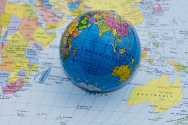 Dünya Haritası harita üzerinde topla