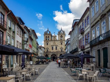 Braga, Portekiz; Ağustos 2020: Braga Katedrali (Se de Braga), Portekiz 'in Braga şehrindeki en önemli anıtlardan biridir.