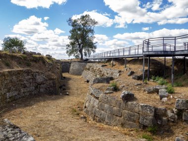 Almeida, Guarda, Portekiz; Ağustos 2020: Tarihi sınır kenti Almeida 'nın güçlendirilmiş ortaçağ duvarlarının bir parçası.