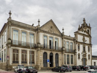 Vila Real, Portekiz; Ağustos 2020: Santa Ana Kolej Kilisesi Şapeli, Vila Real Misericordia 'daki Santa Casa de la Misericordia Hastanesi.
