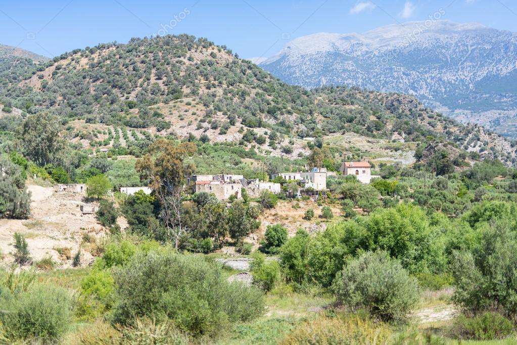 Der Weiler laloumas in den Ausläufern des ida-Gebirges — Stockfoto ...