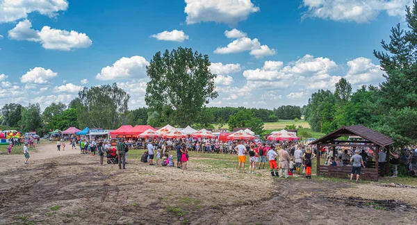 Cedynia Poland June 2019 Crowd Tourists Spectators Watching Medieval Warrior — Stock Photo, Image