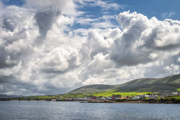 Bellissimo villaggio di Portmagee Ring of Kerry, Irlanda — Foto Stock