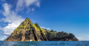 Skellig deniz feneri olan güzel Skellig Michael Adası Panoraması