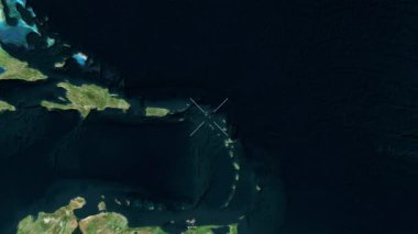 Saint Barthelemy yakın çekim uydusu. Önizleme. Etiketler.