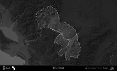 Qarku i Kukesit. Arnavutluk 'un idari alanı koyu gri tonlu bir yükselme haritasına vurgulandı ve ana hatları çizildi