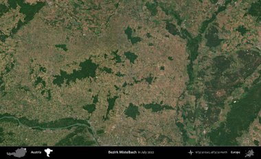 Bezirk Mistelbach. Temmuz 2022 'de çekilen Global Mozaik Sentinel-2 karolarından oluşan bir uydu görüntüsü üzerine Avusturya' nın idari bölgesi