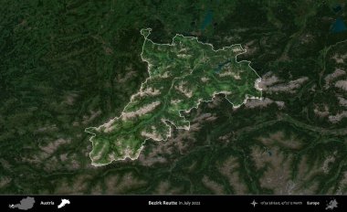 Bezirk Reutte. Avusturya 'nın idari alanı, Temmuz 2022' de çekilen Global Mozaik Sentinel-2 karolarından oluşan koyu renkli bir uydu görüntüsü üzerinde vurgulandı ve özetlendi.