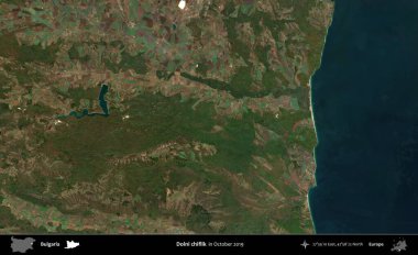 Dolni chiflik. Ekim 2019 'da çekilen Global Mozaik Sentinel-2 karolarından oluşan bir uydu görüntüsü üzerine Bulgaristan' ın idari alanı