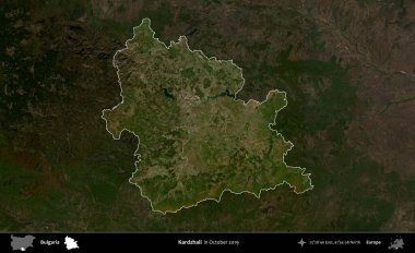 Kardzhali. Bulgaristan 'ın idari alanı, Ekim 2019' da çekilen Global Mozaik Sentinel-2 karolarından oluşan koyu renkli bir uydu görüntüsü üzerinde vurgulandı ve özetlendi