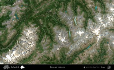 Entremont 'ta. Temmuz 2022 'de çekilen Global Mozaik Sentinel-2 karolarından oluşan bir uydu görüntüsü üzerine İsviçre' nin idari bölgesi