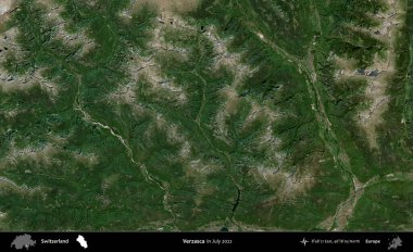 Verzasca. Temmuz 2022 'de çekilen Global Mozaik Sentinel-2 karolarından oluşan bir uydu görüntüsü üzerine İsviçre' nin idari bölgesi