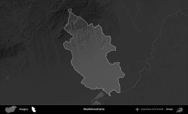 Mezokovesdi jaras. Macaristan 'ın idari alanı kararmış bir gri tonlama yükseklik haritasına vurgulandı ve özetlendi