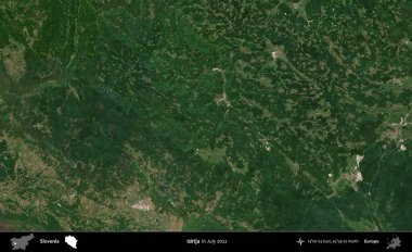 İdrija. Slovenya 'nın idari alanı, Temmuz 2022' de çekilen Global Mozaik Sentinel-2 karolarından oluşan bir uydu görüntüsü üzerine kurulmuştur.