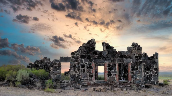 Beautiful Sky Evening Colors Old Stone Building Remanence — Stock Photo, Image