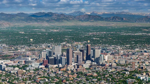 Denver Colorado Visto Dall Alto Con Montagne Nuvole — Foto Stock