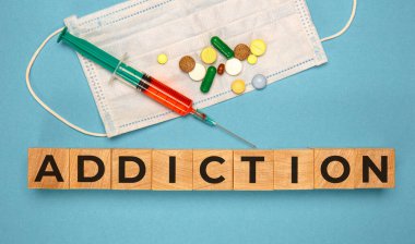 Tahta bloklar kavramından yapılan bağımlılık kelimesi