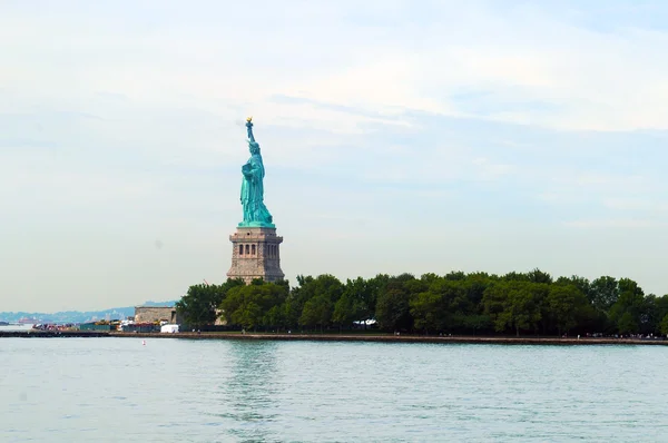 La Estatua de la Libertad — Foto de Stock