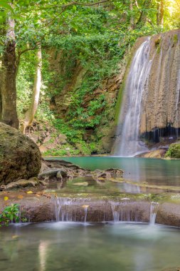 erawan şelale Milli Parkı, derin orman şelale
