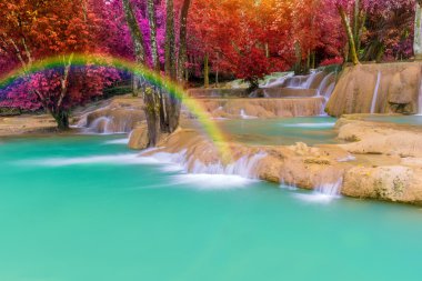 Şelale (Tad Sae şelaleler Luang prabang, L, yağmur ormanlarında