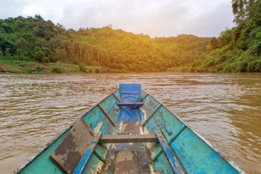 Mekong Nehri, Luang Prabang, Laos ahşap tekne
