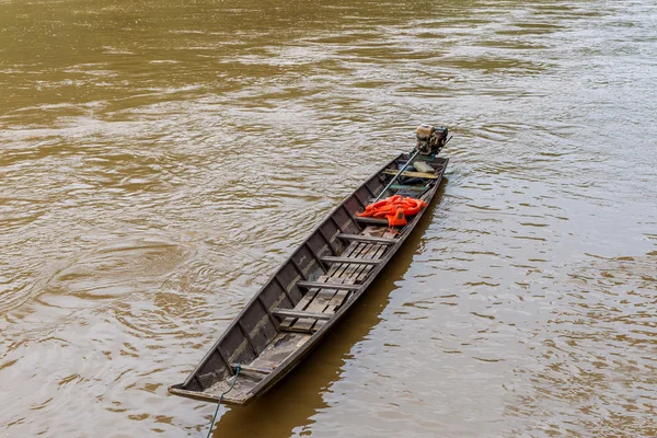 Wooden boat on Mekong River, Luang Prabang, Laos — Stock Photo, Image