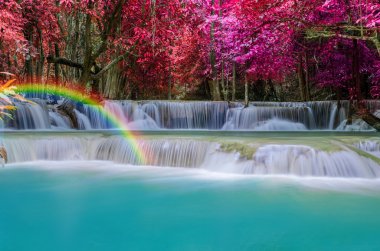 Derin yağmur ormanları orman şelale (Huay Mae Kamin Waterfall ben