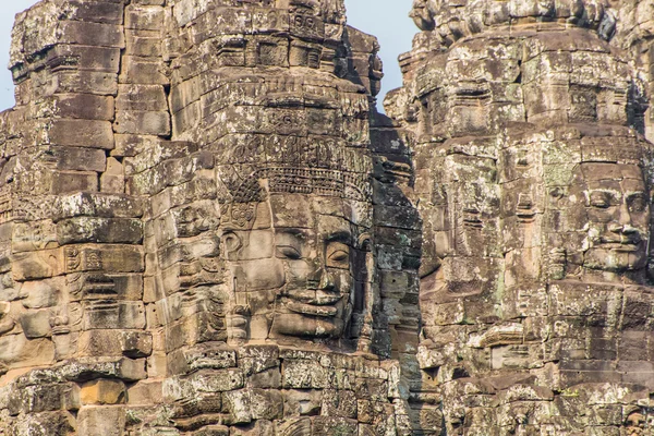 Bajon burg oder prasat bajon khmer tempel in angkor in siem ernten — Stockfoto