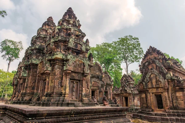 Banteay srei castle oder banteaysrei khmer tempel at angkor in sie — Stockfoto