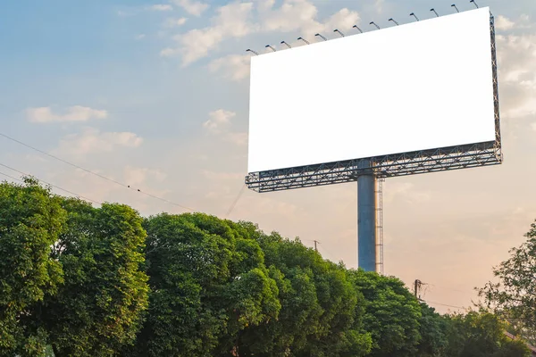 Billboard Prázdný Pro Reklamní Plakát Nebo Prázdný Billboard Noci Pro — Stock fotografie