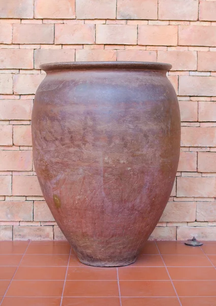 Vecchio vaso nativo di ceramica thailandese . — Foto Stock