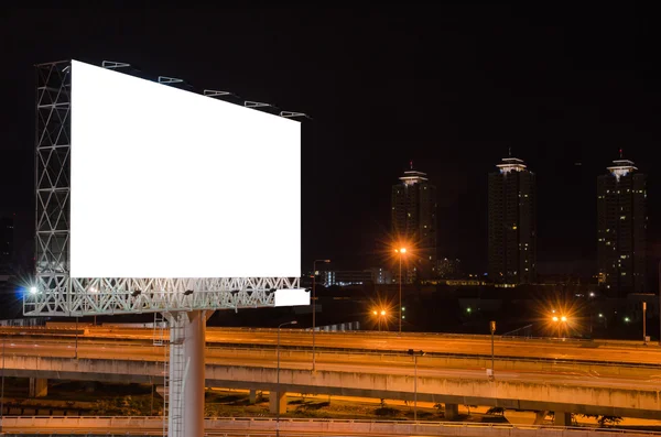 Nachts leere Plakatwand für Werbung — Stockfoto