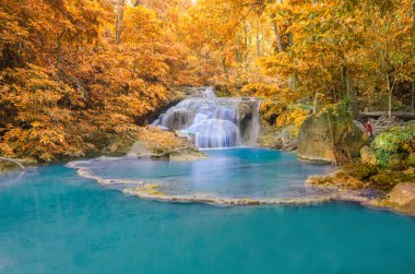 erawan şelale Milli Parkı, derin orman şelale,