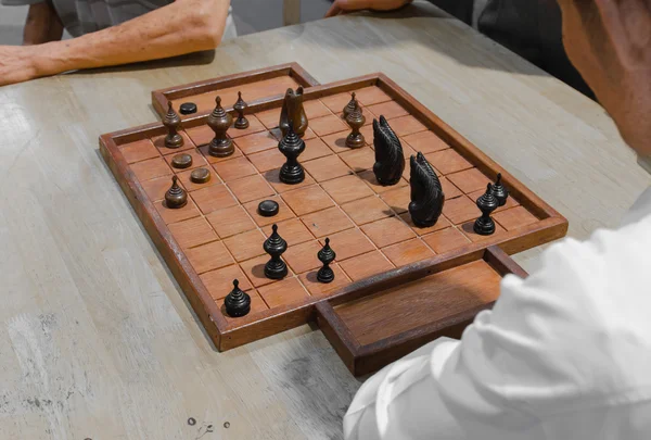 Holzschach spielen in Thailand — Stockfoto