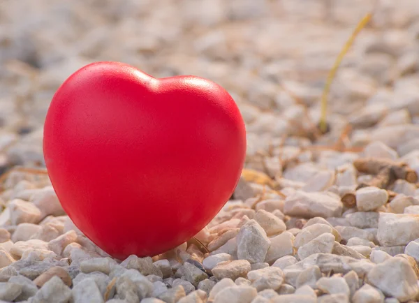 Corazón del amor en el día de San Valentín en piedra . —  Fotos de Stock