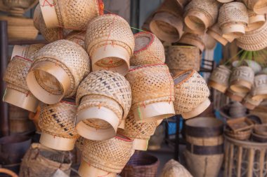 El yapımı bambu dokuma yuvarlak kutu Tay yapışkan pirinç