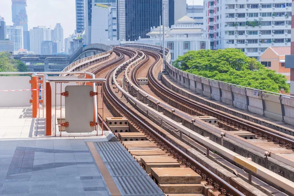 タイのバンコクでスカイ鉄道します。 — ストック写真