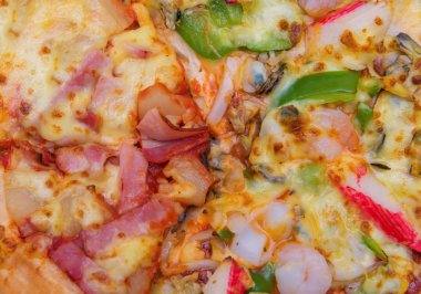 Karışık pizza abur cubur İtalyanca