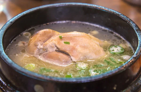 Chicken soup with ginseng, korean food — Stock Photo, Image