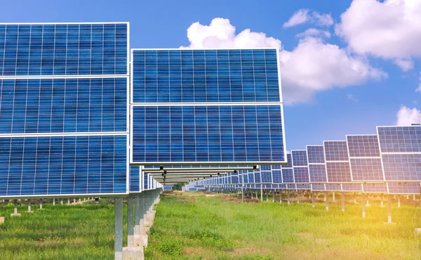 Power plant using renewable solar energy — Stock Photo, Image