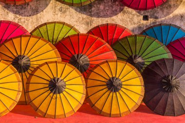 Tropikal bir pazarda, Laos Luang Prabang şemsiye